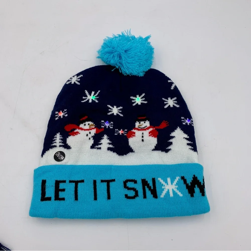 NWOT Christmas Gift Winter Hat Beanie Scarf LED Lights Let It‎ Snow Snowman Kids